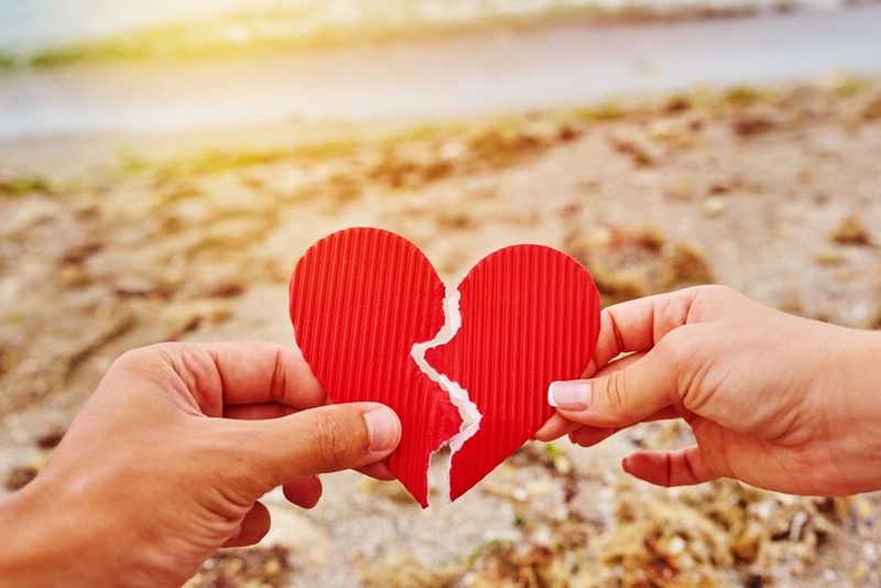 Kadang-Kadang Kita Enggan, Tapi Suka&nbsp;Teringat