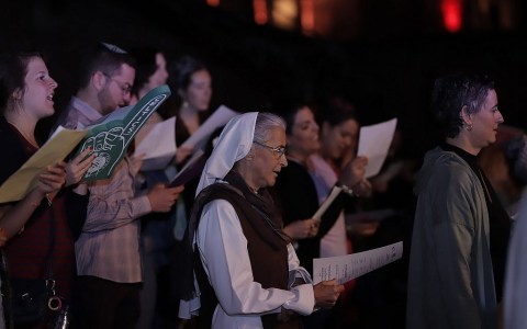 Mass singing One Love